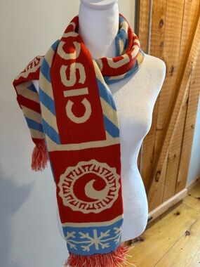 Cisco Brewers Cisco Stroll Red & Blue Graphic Winter Scarf